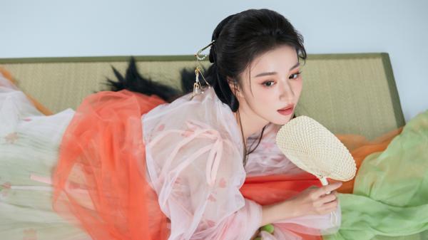 出狱后嫁前任他舅,全家悔疯了!顾皎皎谢澜霆朝朝漫,朝朝漫出狱后嫁前任他舅,全家悔疯了!顾皎皎谢澜霆